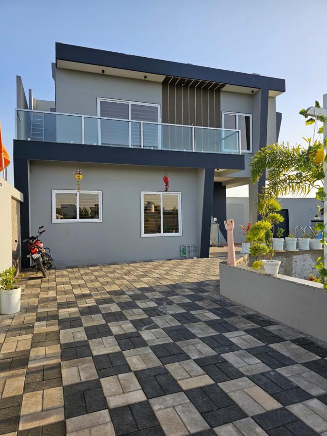 Shree Ambe Farmhouse Villa Ujjain Exterior photo