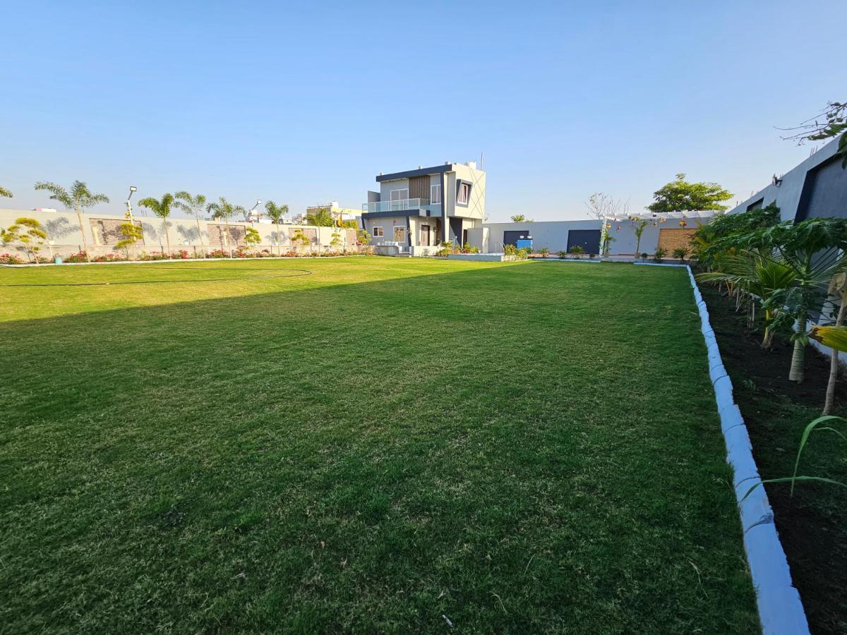 Shree Ambe Farmhouse Villa Ujjain Exterior photo